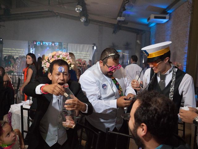 O casamento de Tiago  e Viviane  em Santo André, São Paulo 34