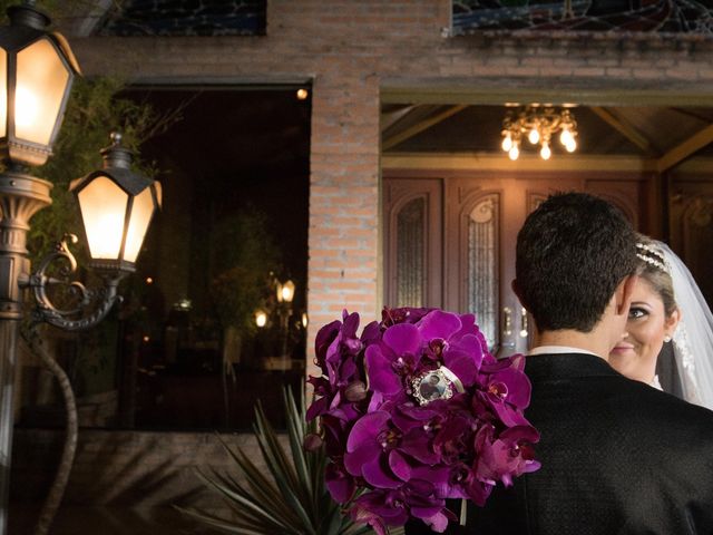 O casamento de Tiago  e Viviane  em Santo André, São Paulo 40