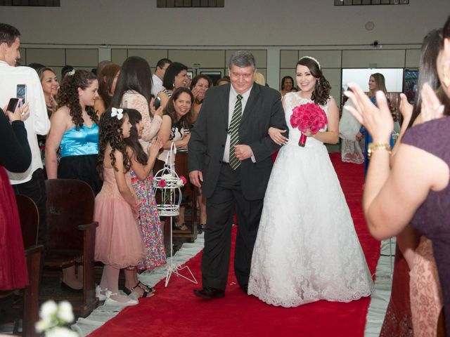 O casamento de Anderson e Rafaela em Curitiba, Paraná 18