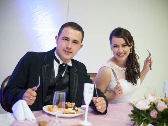 O casamento de Anderson e Rafaela em Curitiba, Paraná 29