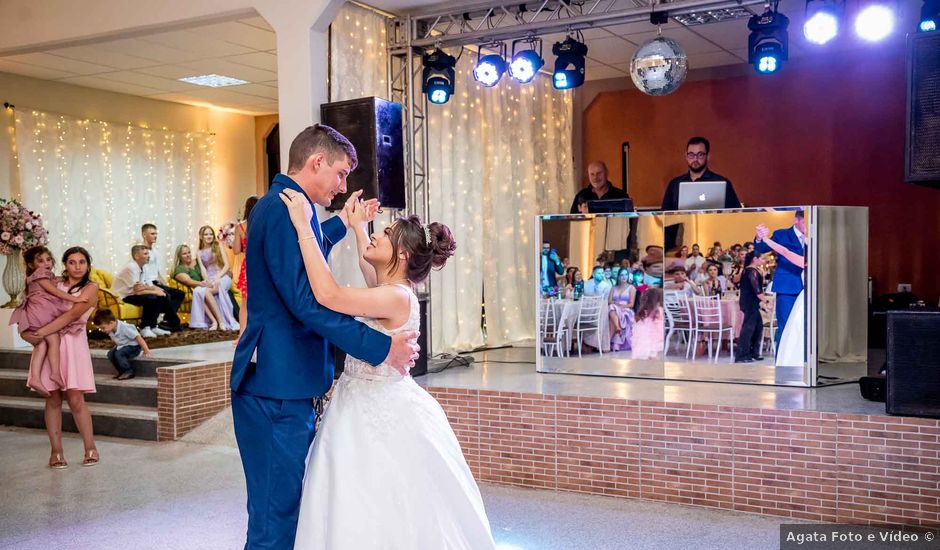 O casamento de Alexandre e Nataly em São José dos Pinhais, Paraná