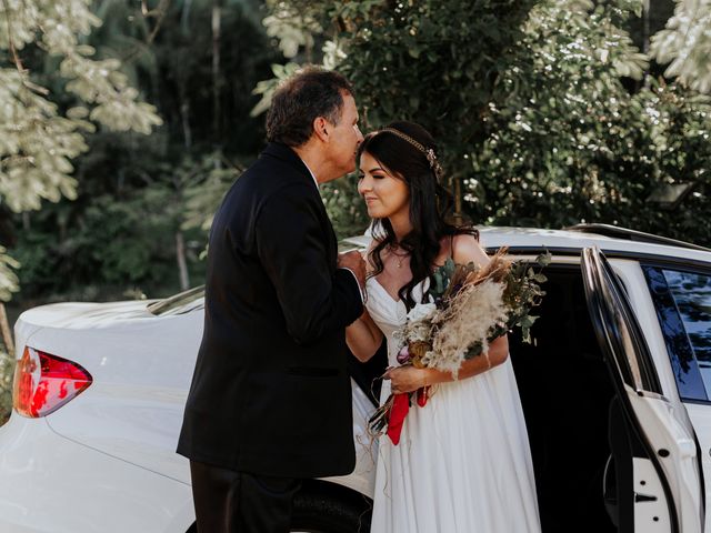 O casamento de Victor e Larissa em Gaspar, Santa Catarina 32