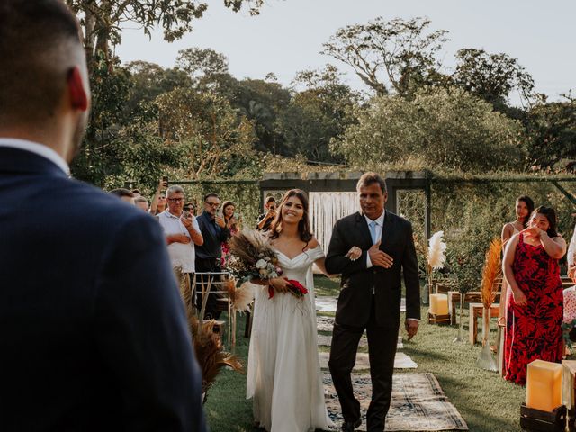 O casamento de Victor e Larissa em Gaspar, Santa Catarina 36