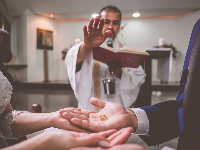 O casamento de Yuri e Priscila em Porto Alegre, Rio Grande do Sul 15