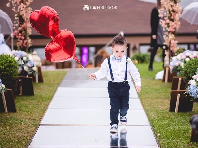 O casamento de Gabriel  e Melissa em Campo Largo, Paraná 11