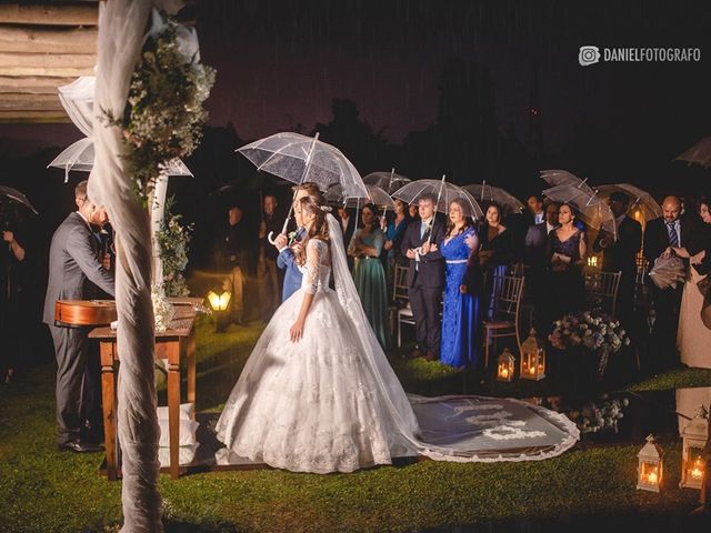 O casamento de Gabriel  e Melissa em Campo Largo, Paraná 14