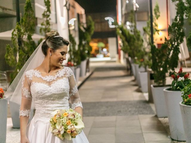 O casamento de Yuri e Priscila em Porto Alegre, Rio Grande do Sul 9