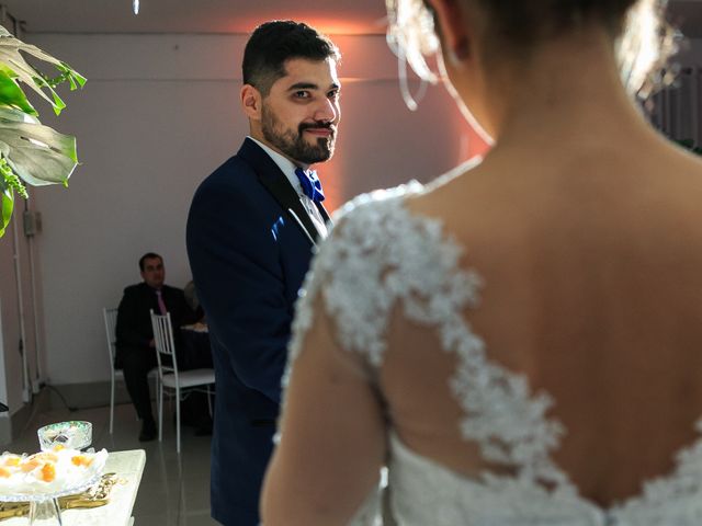 O casamento de Yuri e Priscila em Porto Alegre, Rio Grande do Sul 29