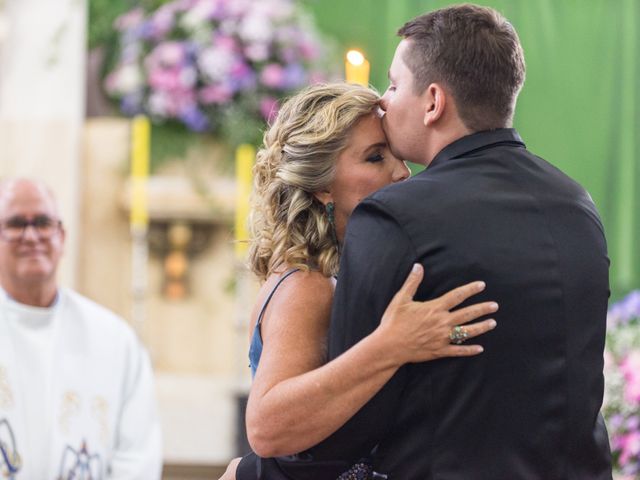 O casamento de Renan e Gabriella em Santa Rita de Jacutinga, Minas Gerais 8