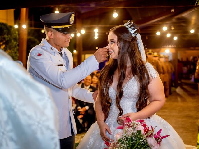 O casamento de Jhonata e Izabele em Belo Horizonte, Minas Gerais 13