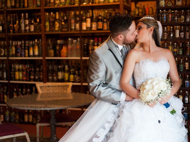 O casamento de Cleverson e Evellyn em Curitiba, Paraná 8