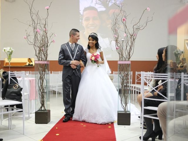 O casamento de Rafael e Raquel em Carapicuíba, São Paulo Estado 42