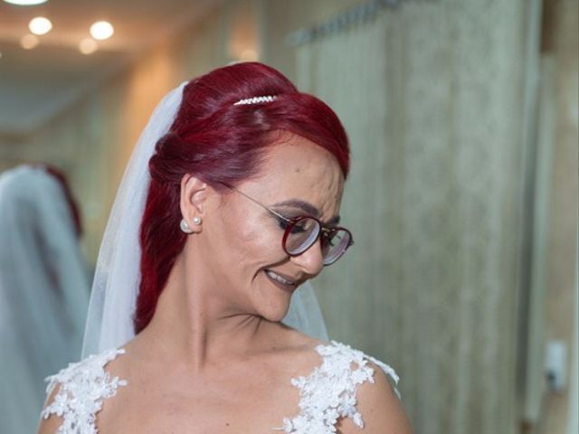 O casamento de Osair Jose e Anna Júlia  em Aparecida de Goiânia, Goiás 14