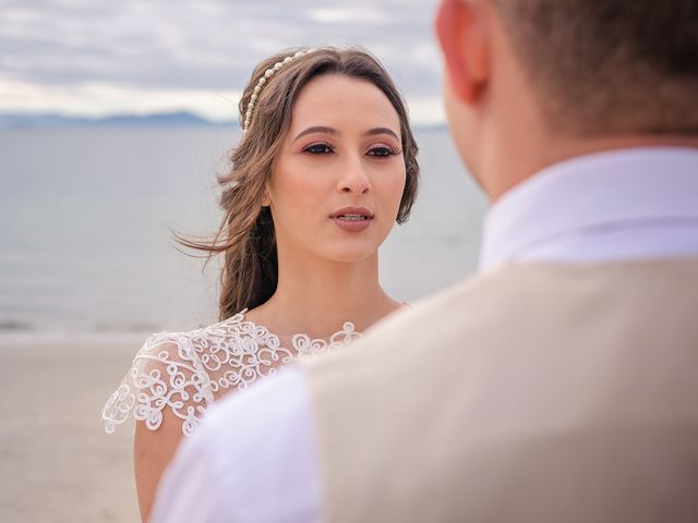 O casamento de Stenio e Jhessica em Florianópolis, Santa Catarina 32