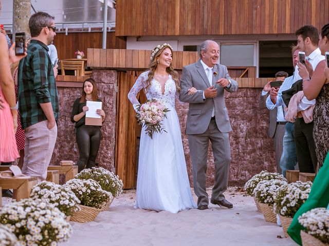 O casamento de Rodrigo e Amanda em Florianópolis, Santa Catarina 41
