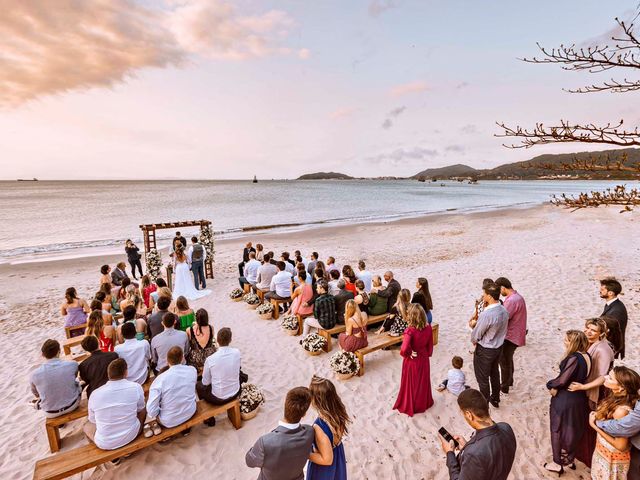 O casamento de Rodrigo e Amanda em Florianópolis, Santa Catarina 52