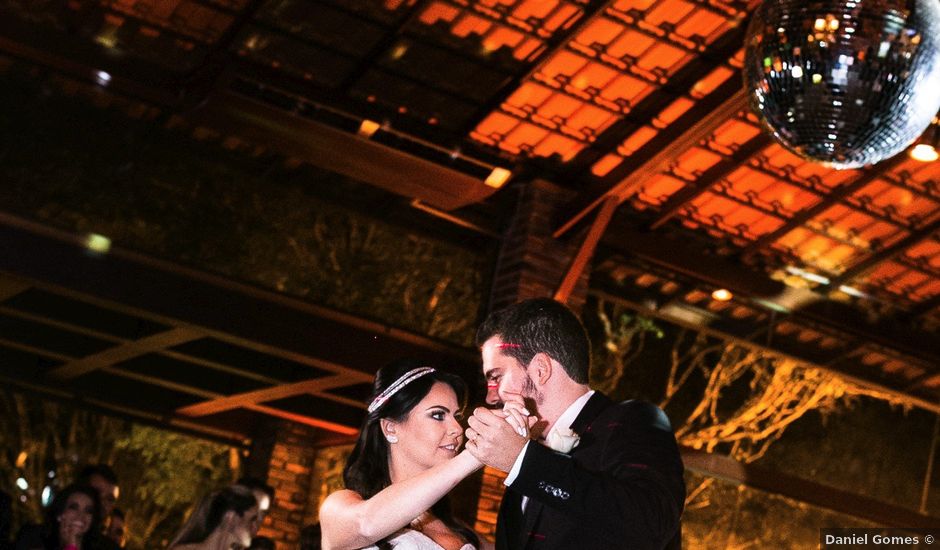 O casamento de Rodrigo e Renata em Belo Horizonte, Rio Grande do Norte