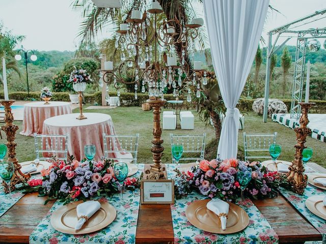 O casamento de Douglas e Camilla em Contagem, Minas Gerais 29