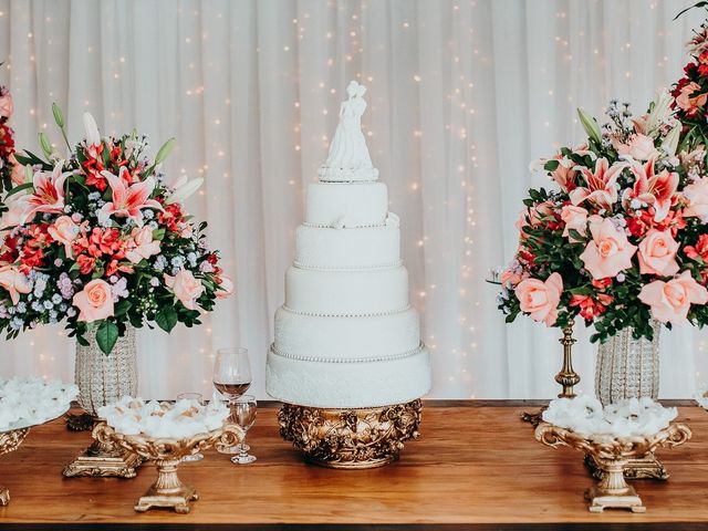 O casamento de Douglas e Camilla em Contagem, Minas Gerais 32