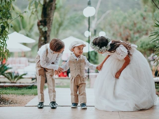 O casamento de Douglas e Camilla em Contagem, Minas Gerais 39