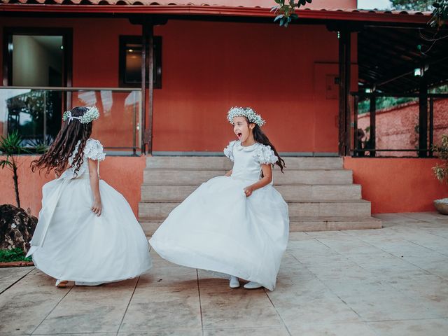 O casamento de Douglas e Camilla em Contagem, Minas Gerais 41