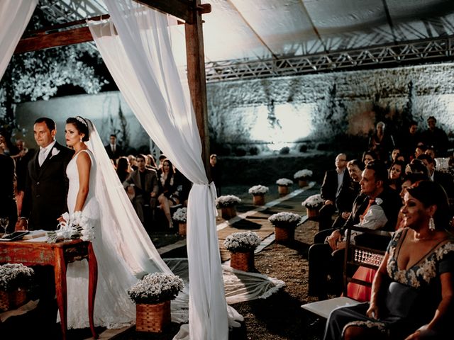 O casamento de Douglas e Camilla em Contagem, Minas Gerais 82