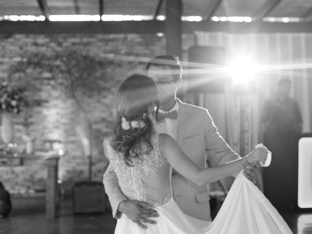 O casamento de Roddy e Jaqueline em Nova Santa Rita, Rio Grande do Sul 54