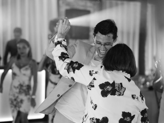 O casamento de Roddy e Jaqueline em Nova Santa Rita, Rio Grande do Sul 56