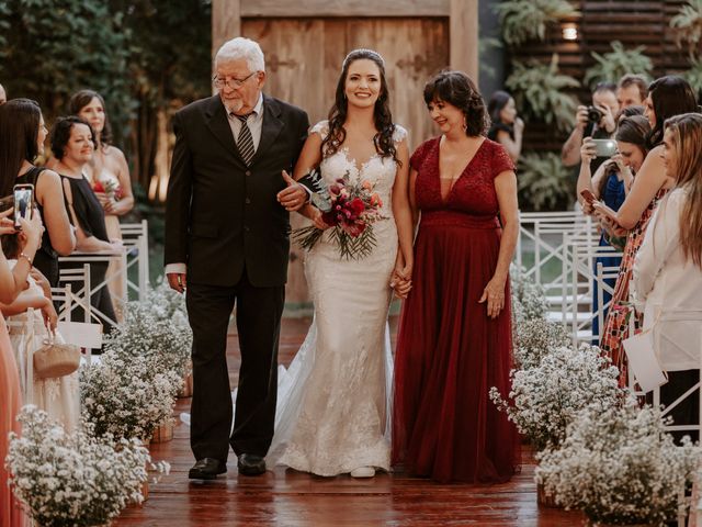 O casamento de Daianne e Izabela em Belo Horizonte, Minas Gerais 24