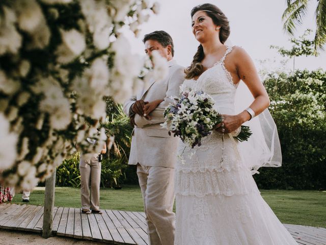 O casamento de Thiago e Issis em Trancoso, Bahia 22