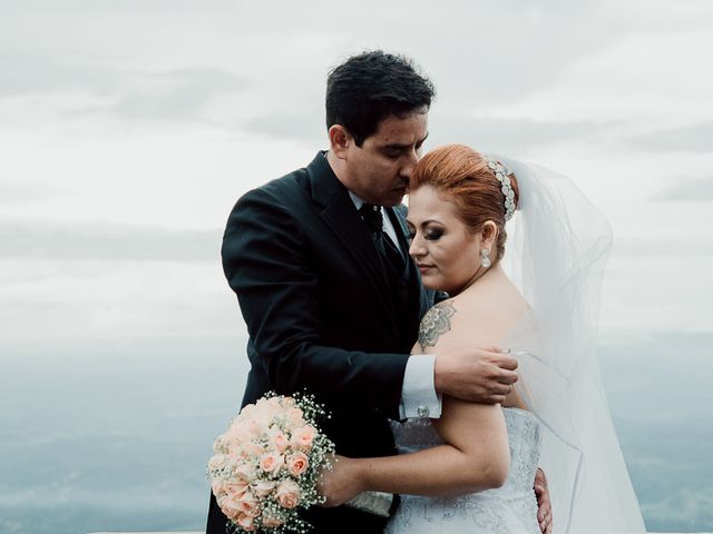 O casamento de Régis e Paloma em Ribeirão das Neves, Minas Gerais 34