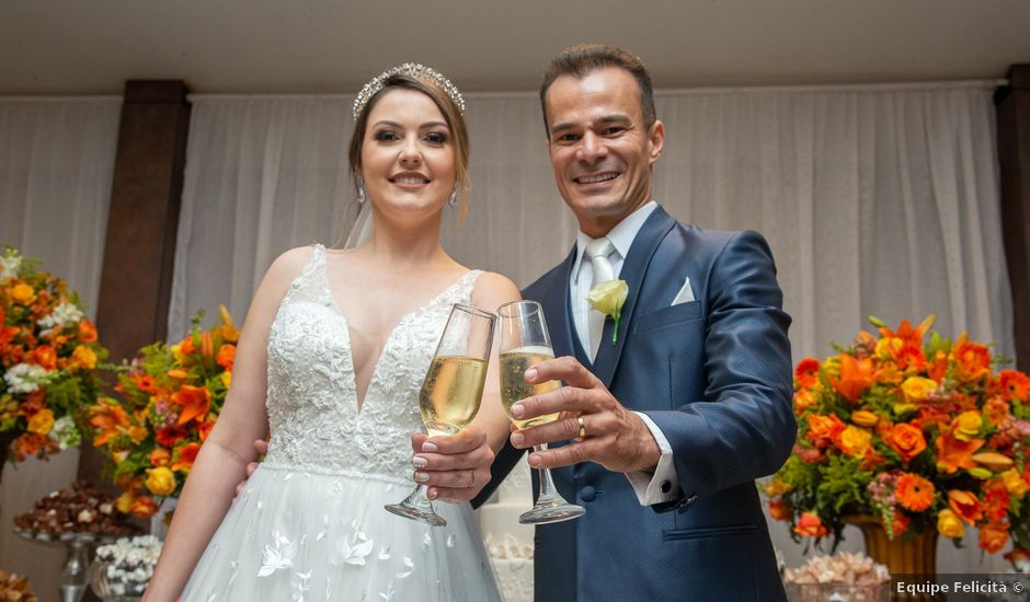 O casamento de Fabrício e Suenne em Belo Horizonte, Minas Gerais