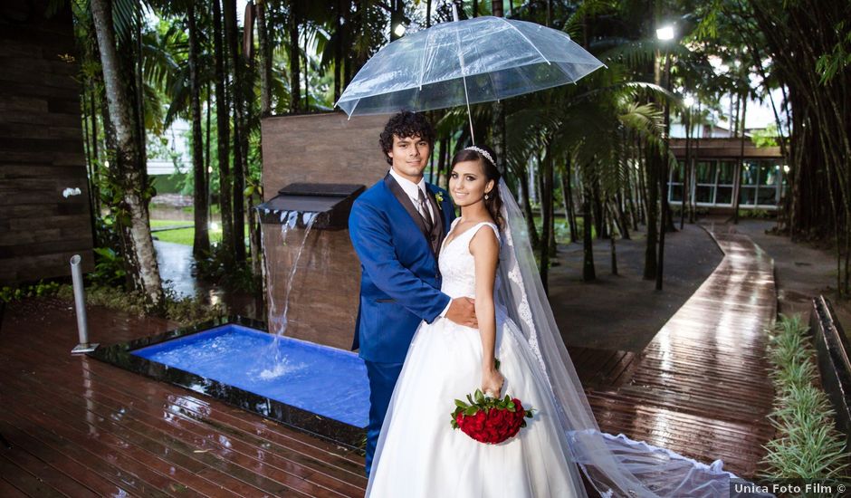 O casamento de Everton e Larissa em Joinville, Santa Catarina