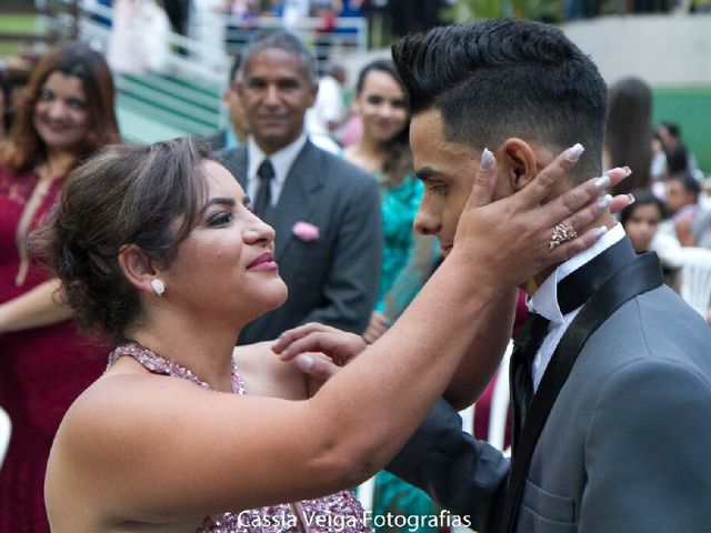 O casamento de Clesio e Helena  em Betim, Minas Gerais 9