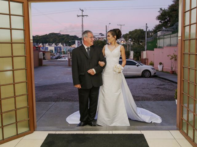 O casamento de Leandro e Carla em Curitiba, Paraná 34