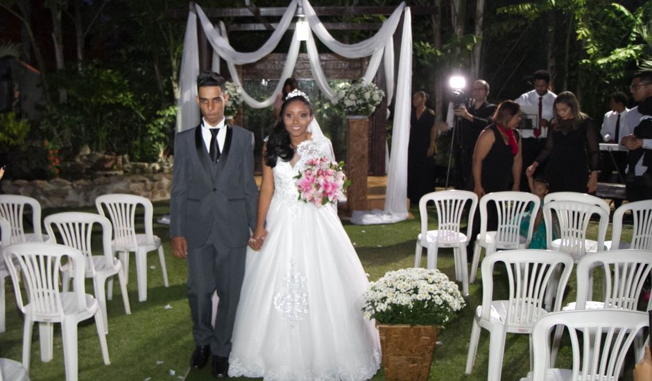 O casamento de Clesio e Helena  em Betim, Minas Gerais