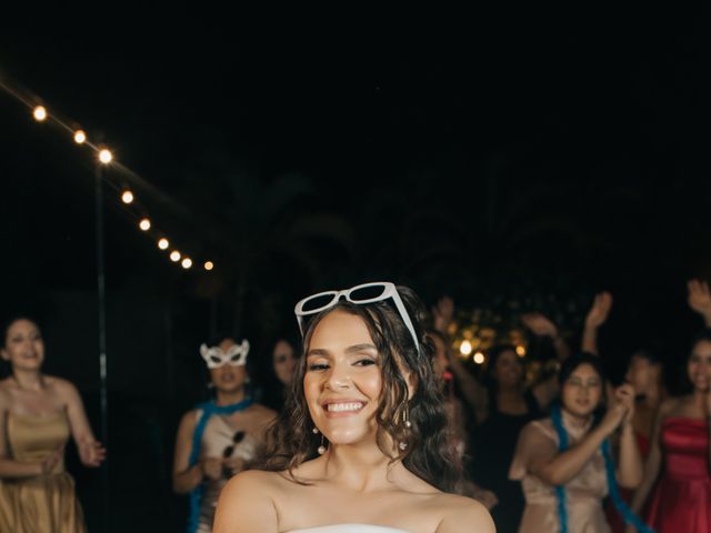 O casamento de Luccas e Larissa  em Campinas, São Paulo Estado 33