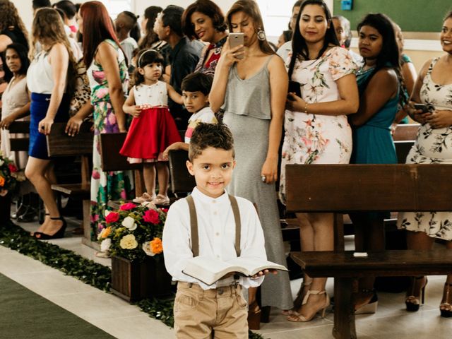 O casamento de Marcos e Rosania em Esmeraldas, Minas Gerais 3