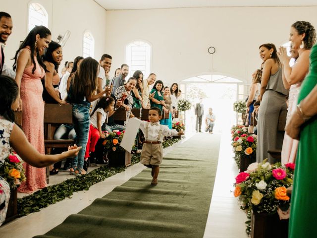 O casamento de Marcos e Rosania em Esmeraldas, Minas Gerais 10