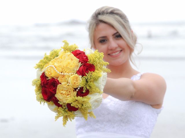 O casamento de Rafael e Caroline em Peruíbe, São Paulo Estado 20