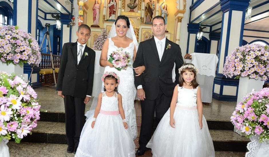 O casamento de José Carlos e Adriana  em Itabira, Minas Gerais