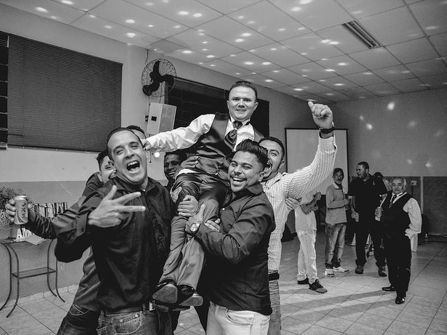 O casamento de Marciano e Paula  em Osasco, São Paulo 18