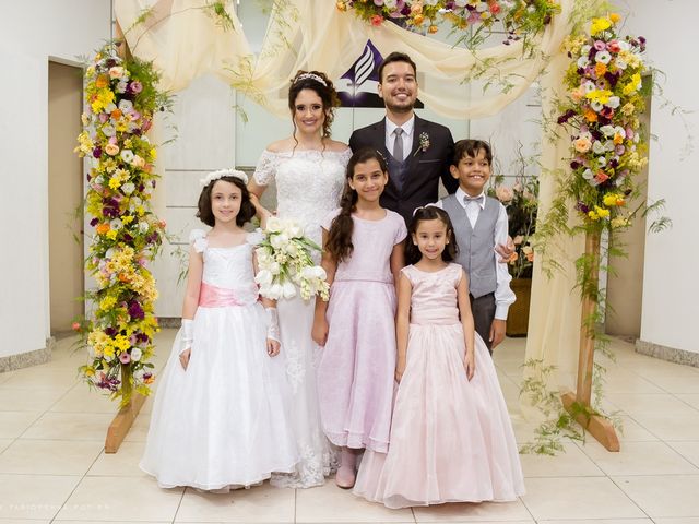 O casamento de Tiago e Fabiana em Belo Horizonte, Minas Gerais 19