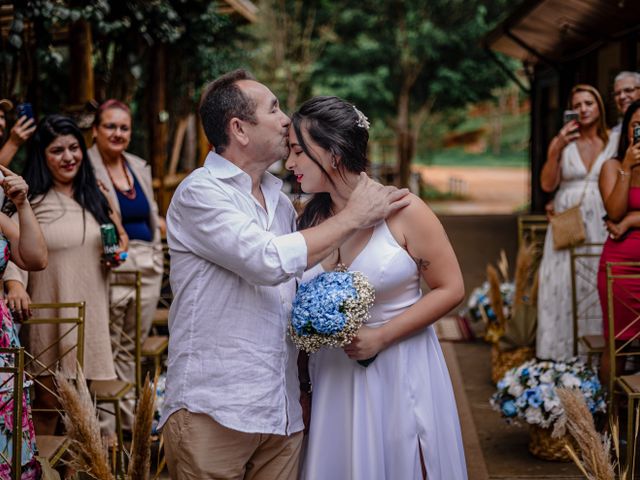 O casamento de Tabata e Ariane em Lagoinha, São Paulo Estado 35