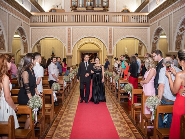 O casamento de Taynara e Leonardo em Novo Hamburgo, Rio Grande do Sul 16