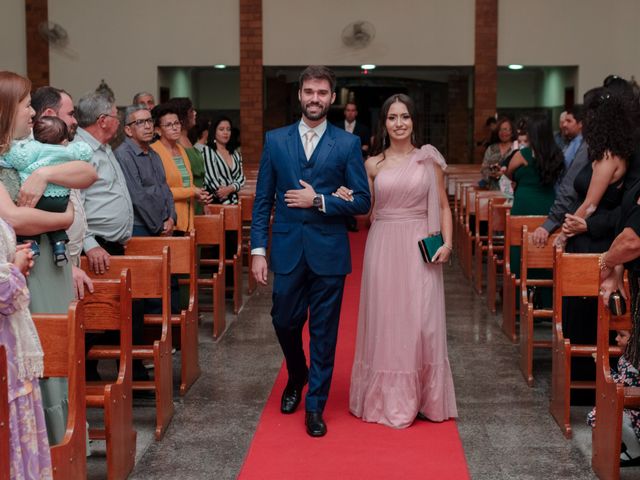 O casamento de Lucas e Lina em Contagem, Minas Gerais 16