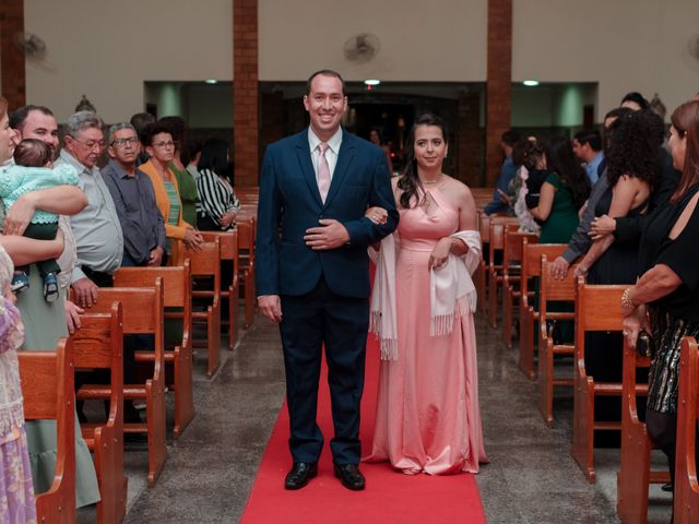 O casamento de Lucas e Lina em Contagem, Minas Gerais 17