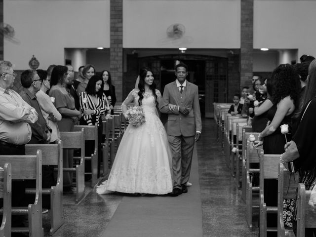 O casamento de Lucas e Lina em Contagem, Minas Gerais 30