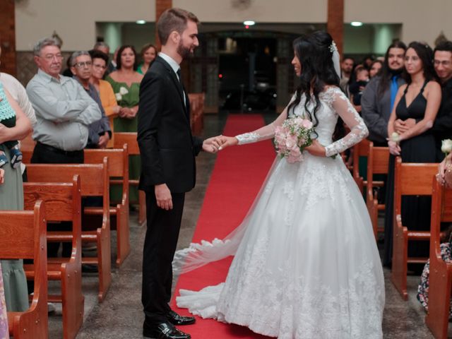 O casamento de Lucas e Lina em Contagem, Minas Gerais 35