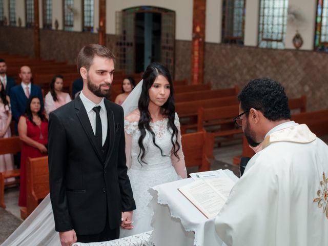 O casamento de Lucas e Lina em Contagem, Minas Gerais 50